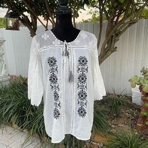 ‼️‼️ $10 ‼️‼️ CLEARANCE SALE blouse